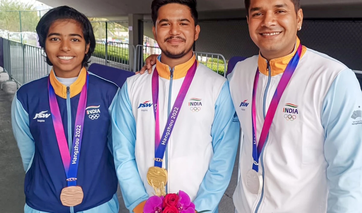 विश्व चैंपियन तीरंदाज Aditi Swami ने स्वर्ण जीता, Nataraj का पूल में दबदबा